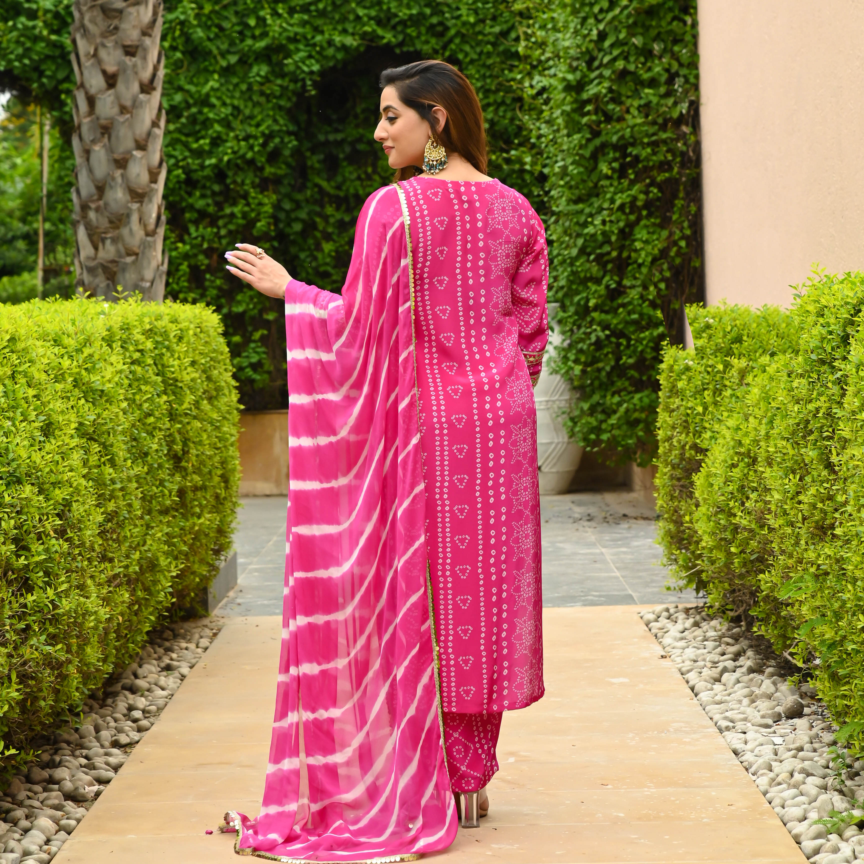 Pink Bandhej Straight Suit Set for Women Online
