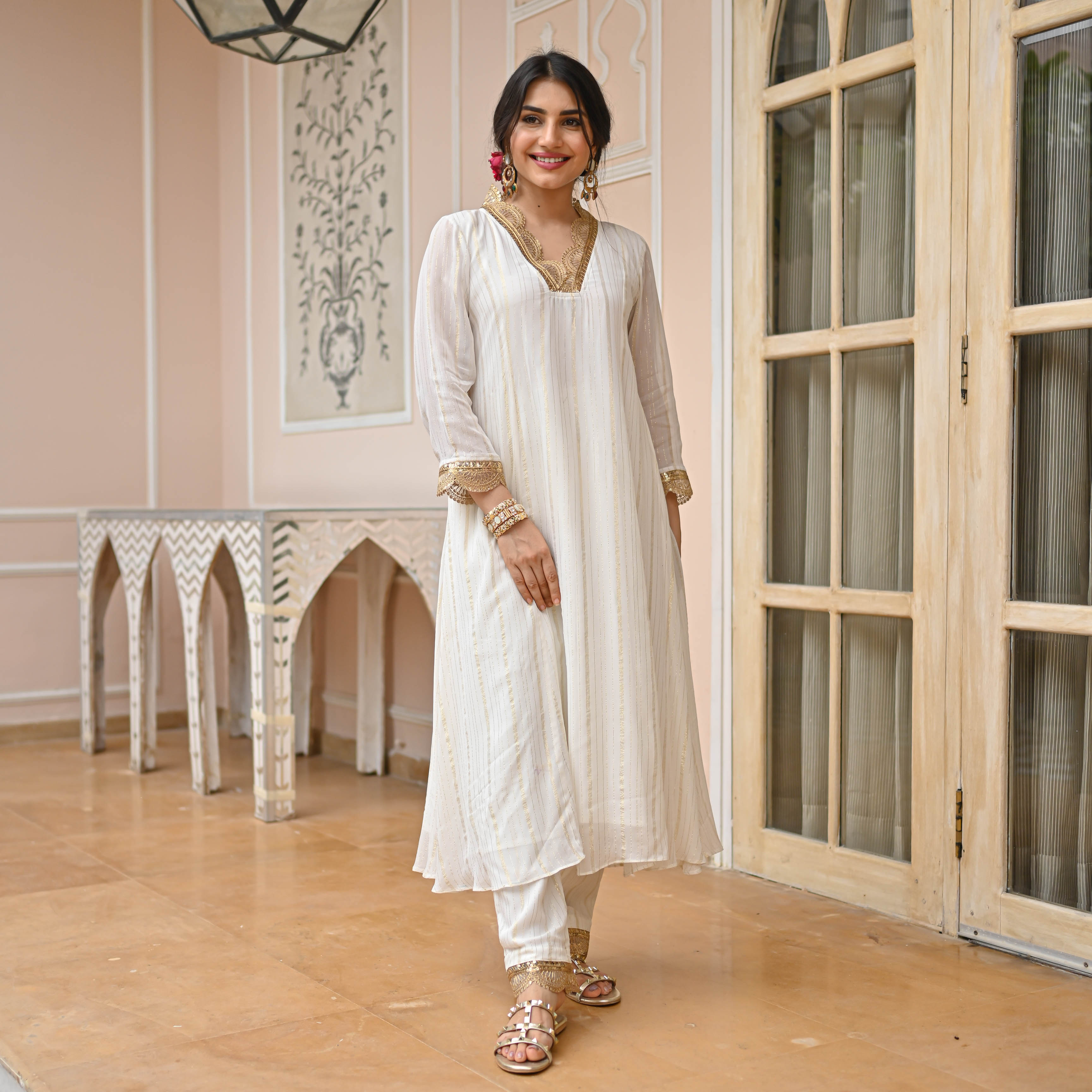 Long Kurta | Shop Embroidered Chikankari Long Kurta For Women - House Of  Kari (Chikankari Clothing)