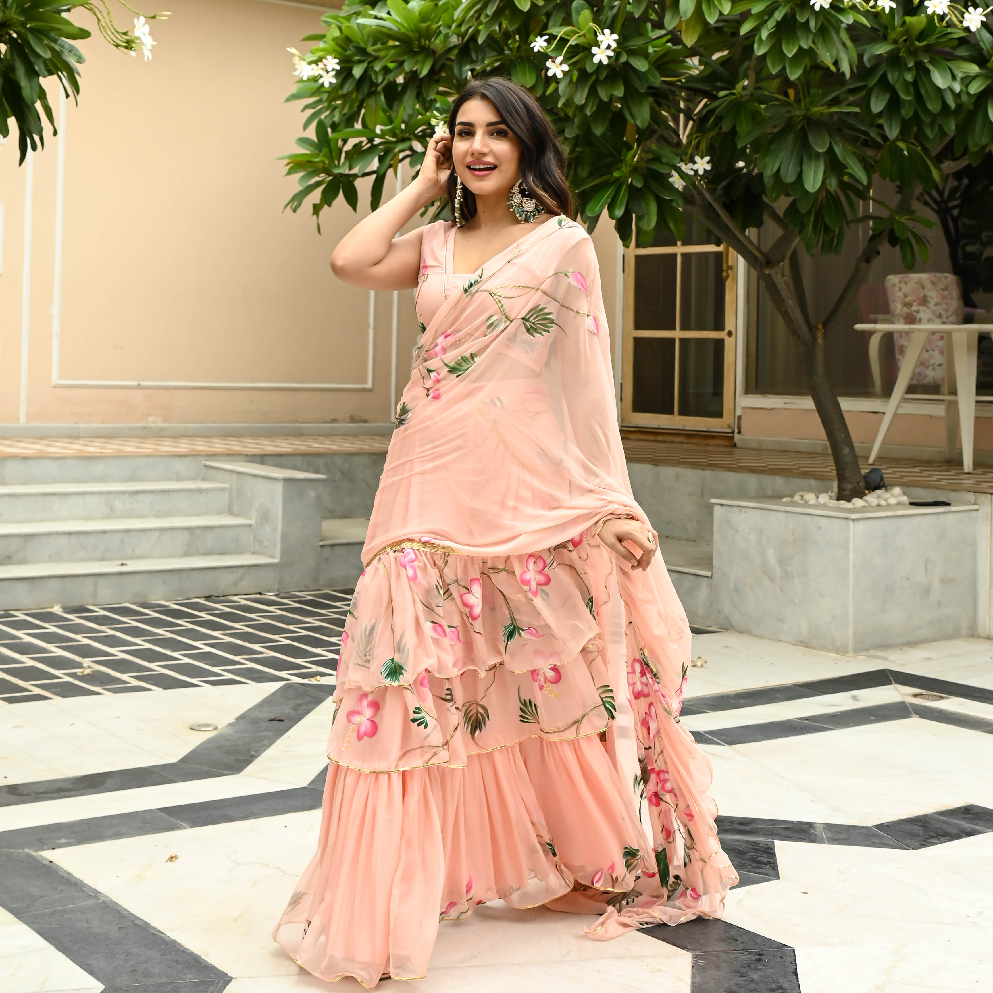 Sonam Kapoor looks like a dream in pastel pink suit as she moves into new  home in Mumbai | Times of India