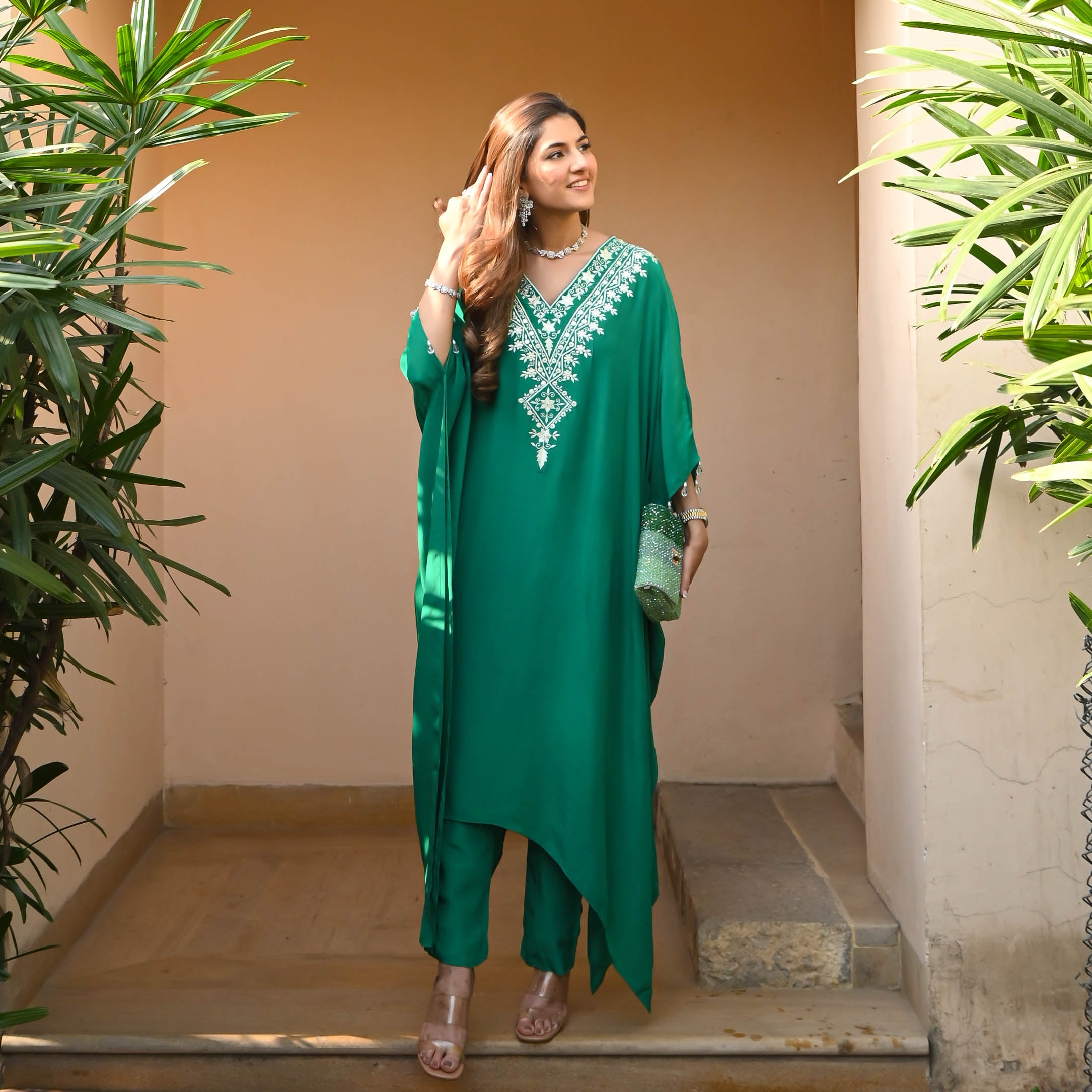 Green Embroidered Kaftaan Kurta Set for Women Online
