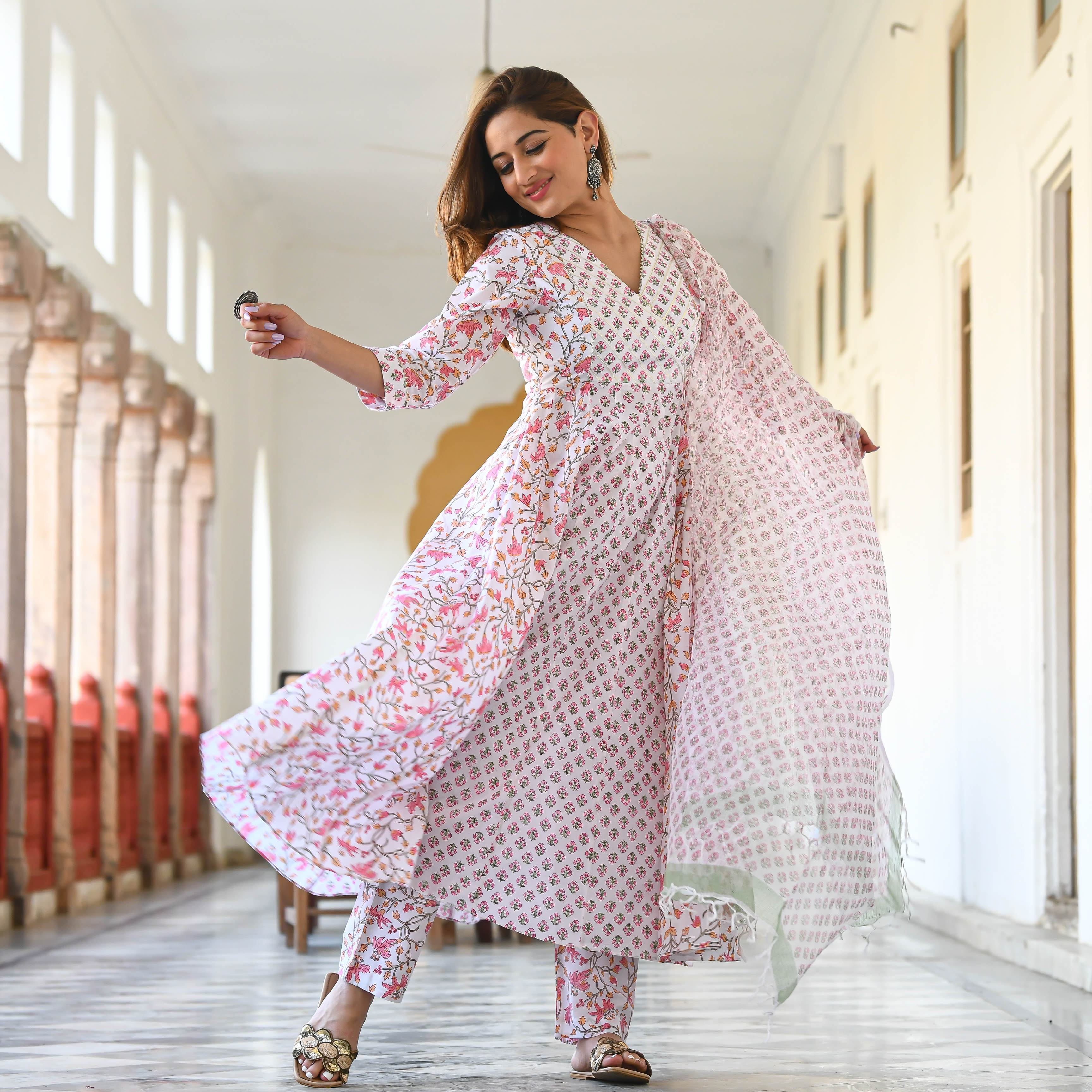 Trend Alert: The Latest Salwar Kameez Designs You Need to Know About