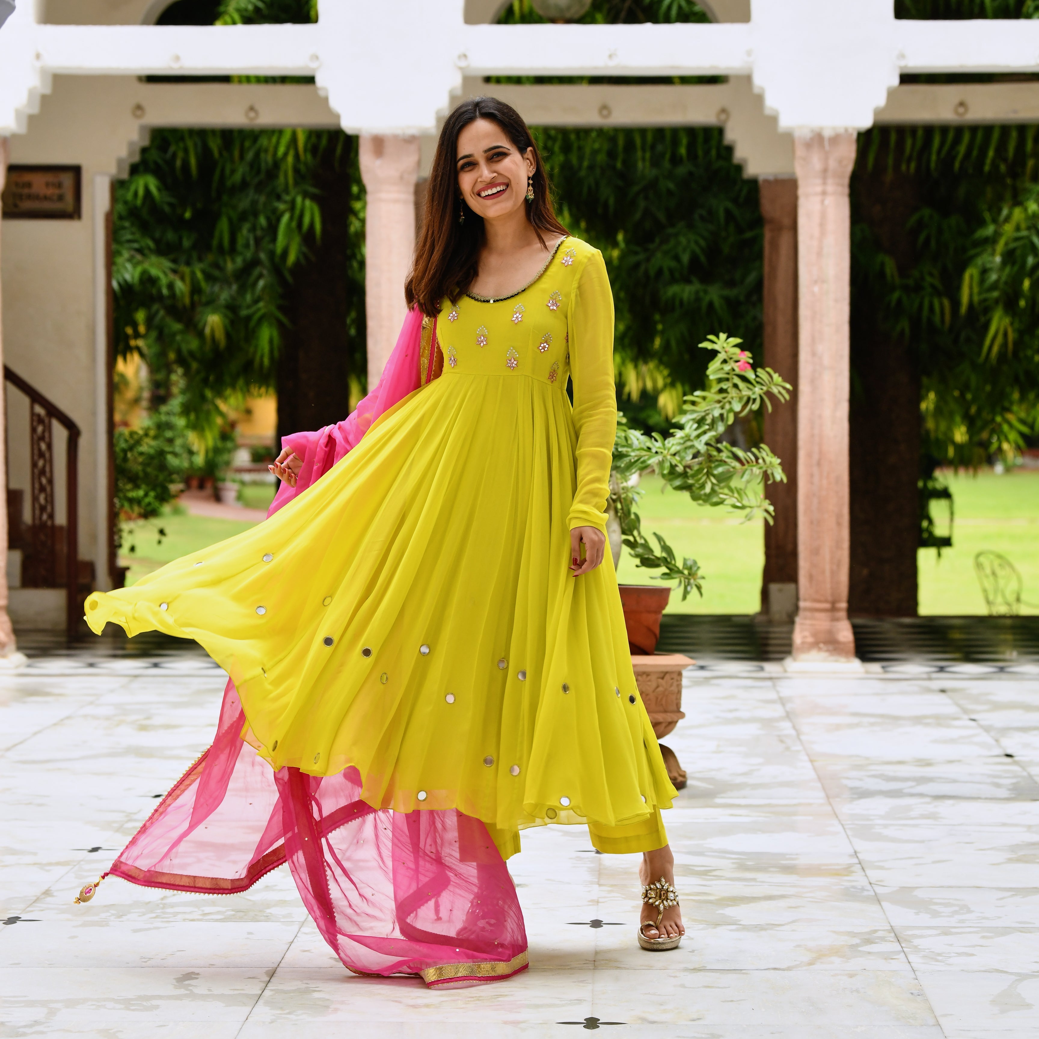 Buy Paulmi and Harsh Kalidar Anarkali Set Online | Aza Fashions | Anarkali  dress pattern, Pink anarkali, Party wear indian dresses