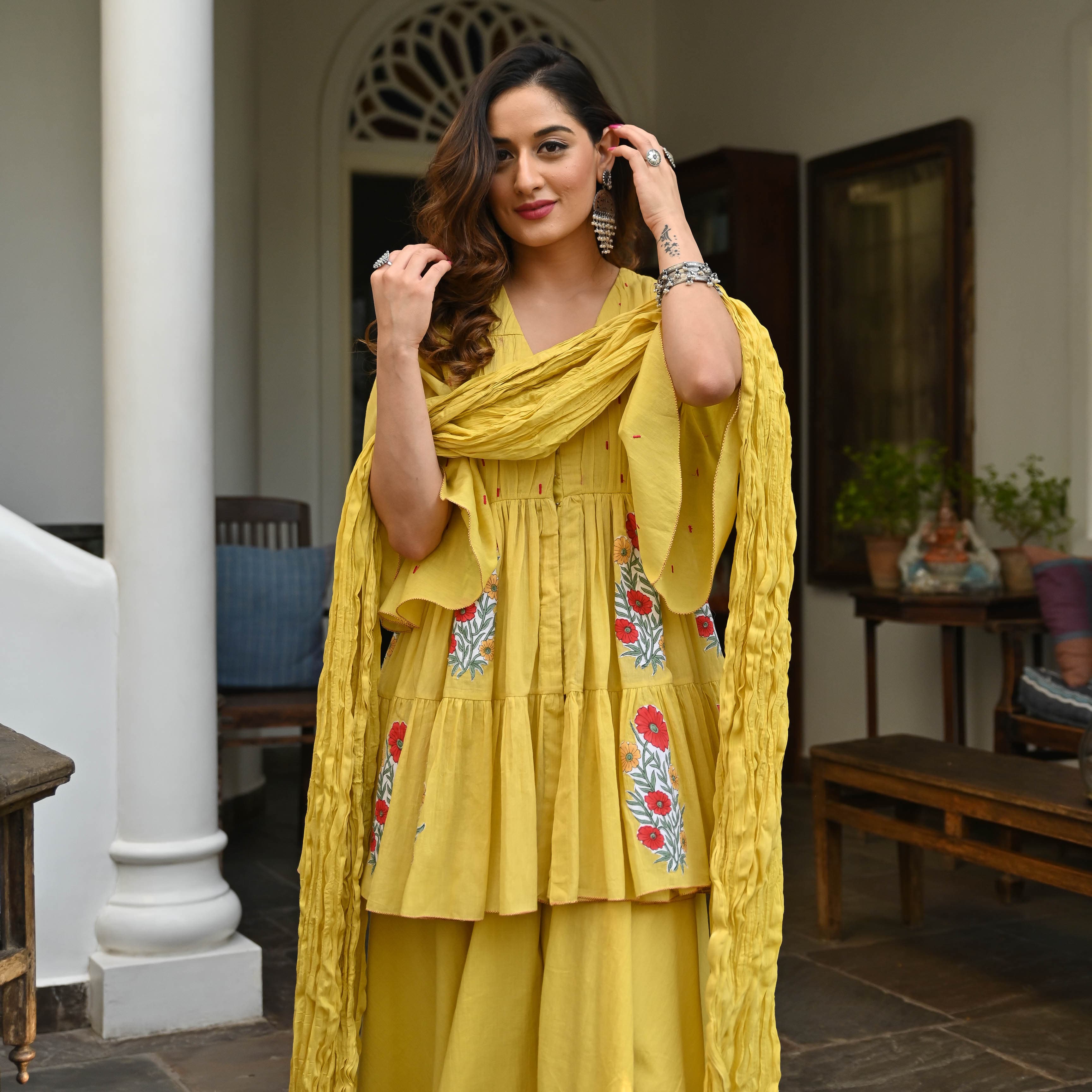 15 Latest Sharara Suit Designs To Try In 2022 | Bewakoof Blog