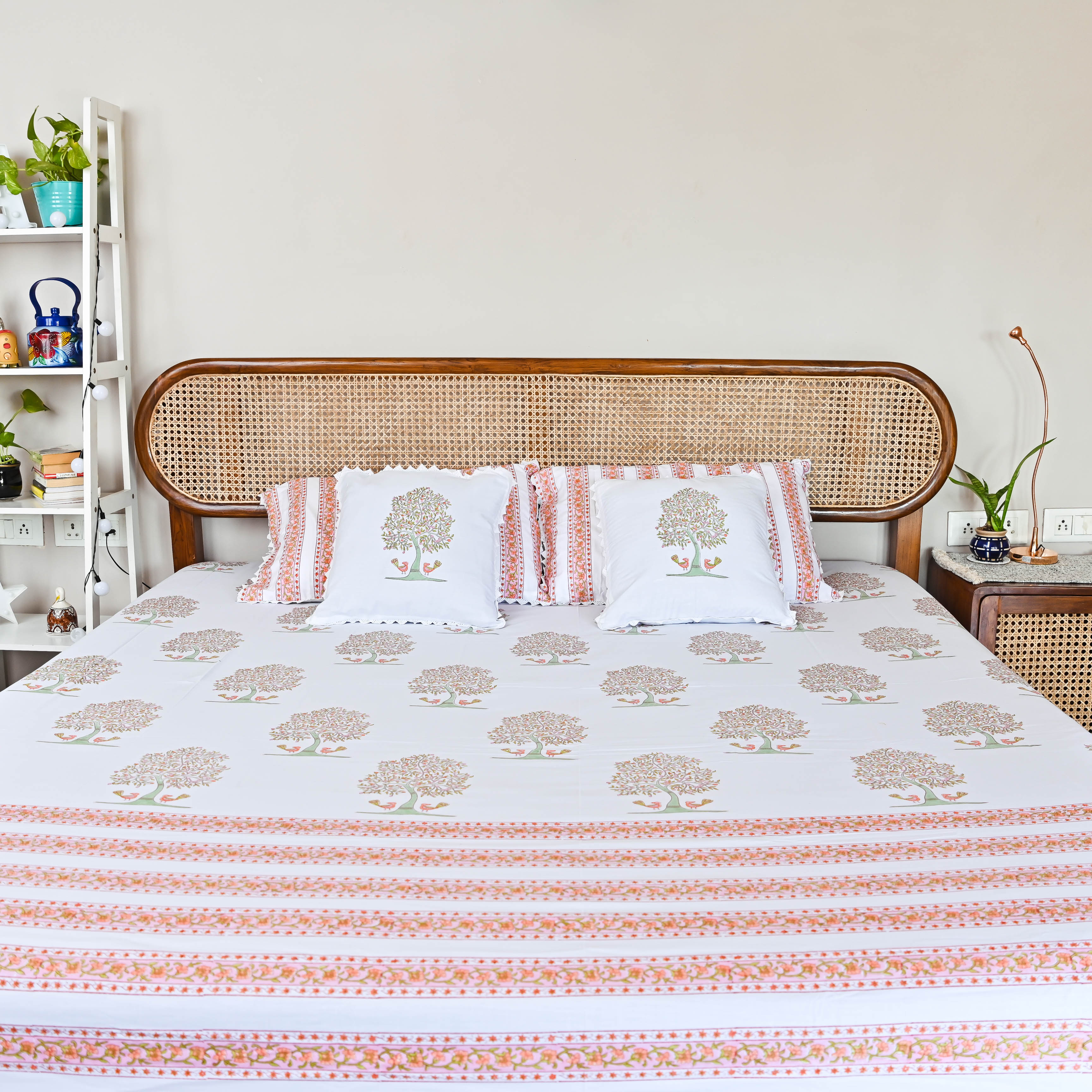 Dreamsoft Floral Handblock Printed Cotton Bedsheet With Pillow Covers Online