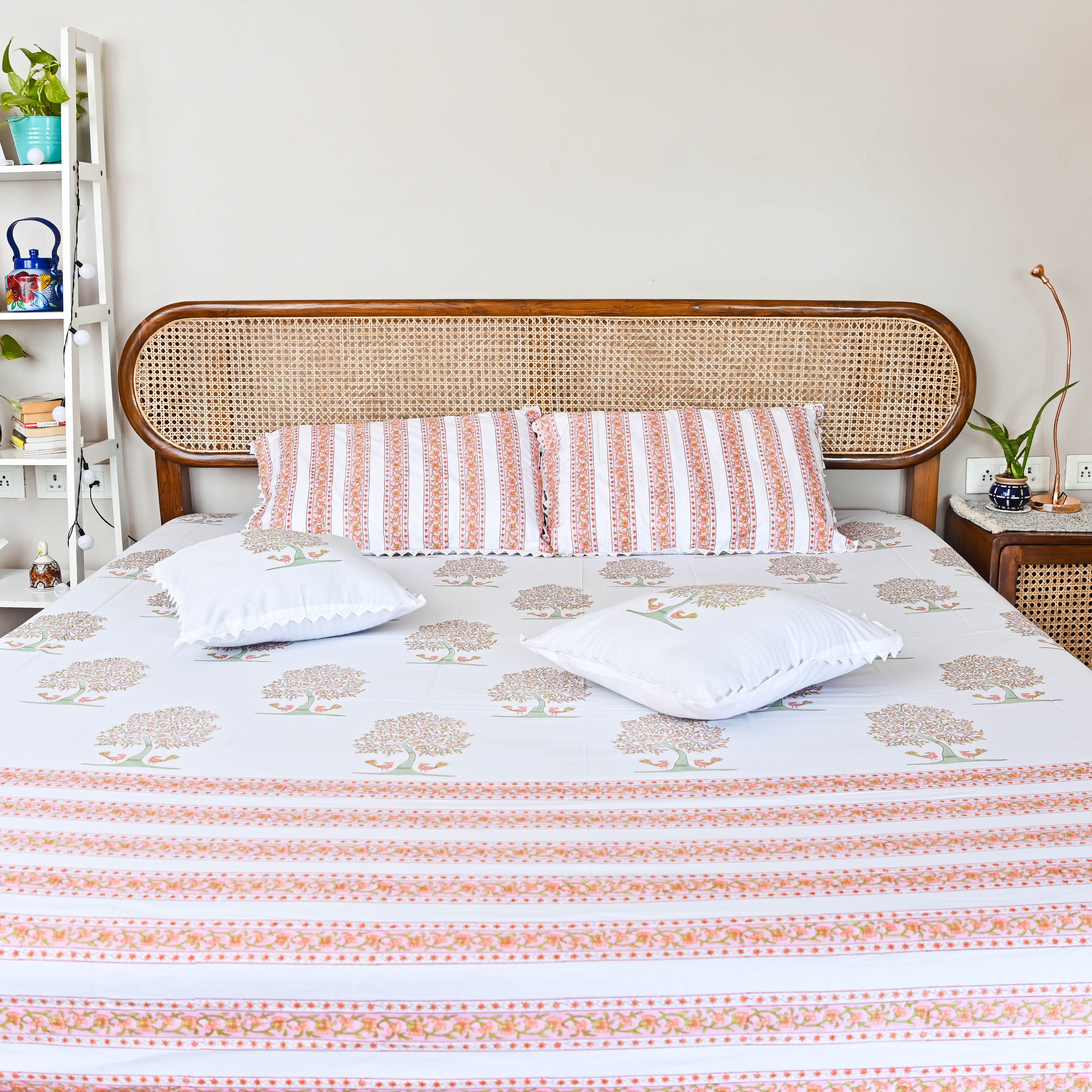 Dreamsoft Floral Handblock Printed Cotton Bedsheet With Pillow Covers Online