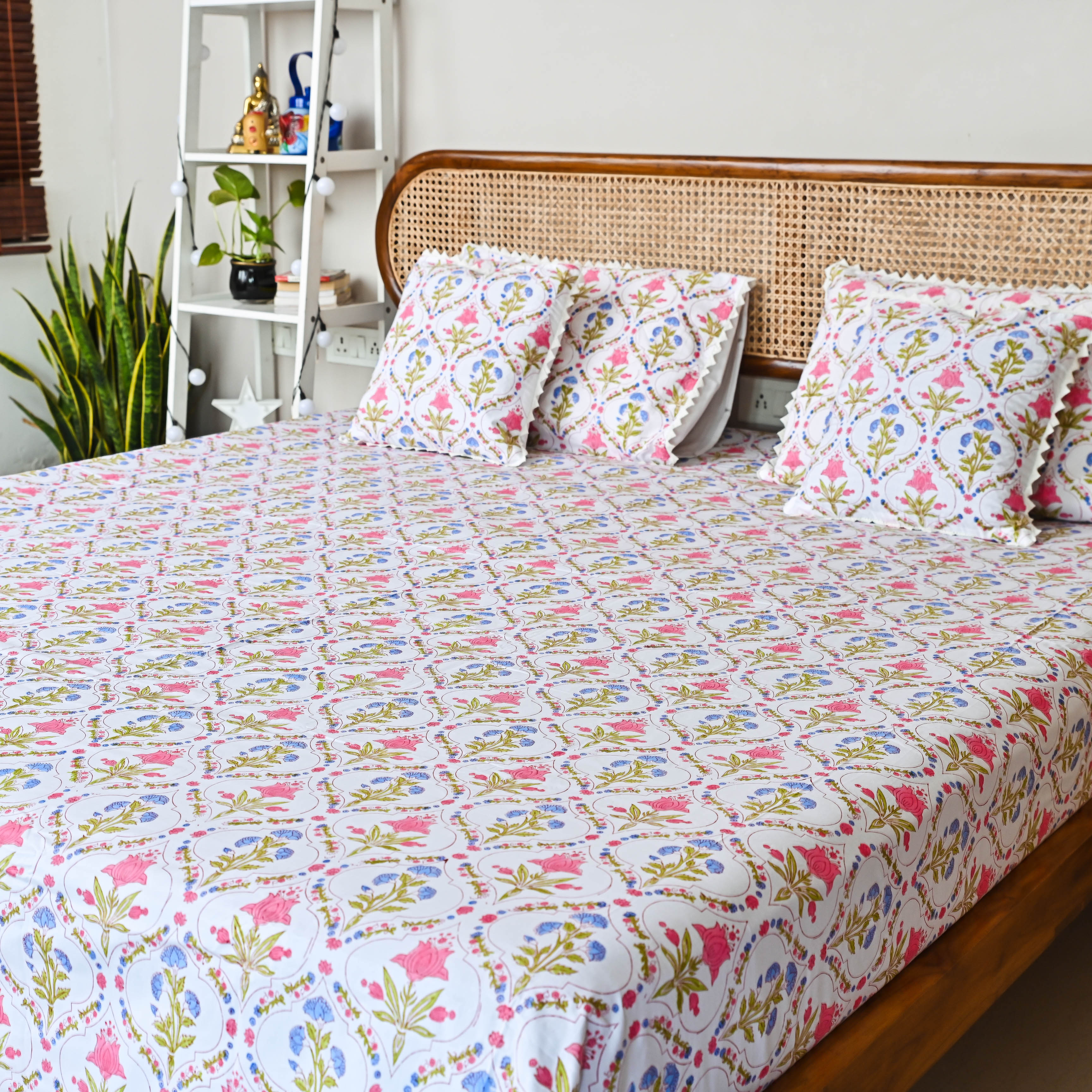 HappyTrails Floral Handblock Printed Cotton Bedsheet Online