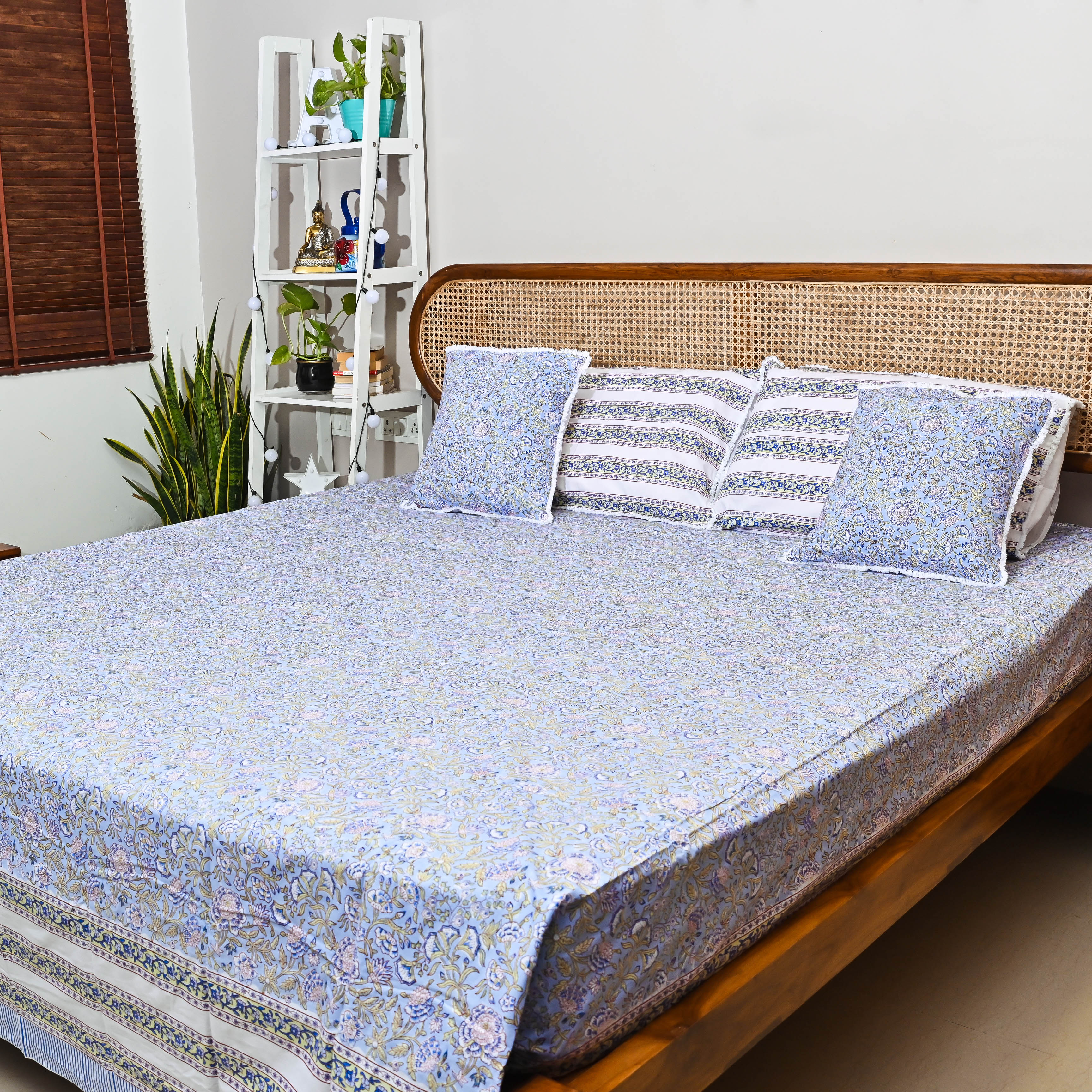 Blissful Handblock Printed Cotton Bedsheet With Pillow Covers Online