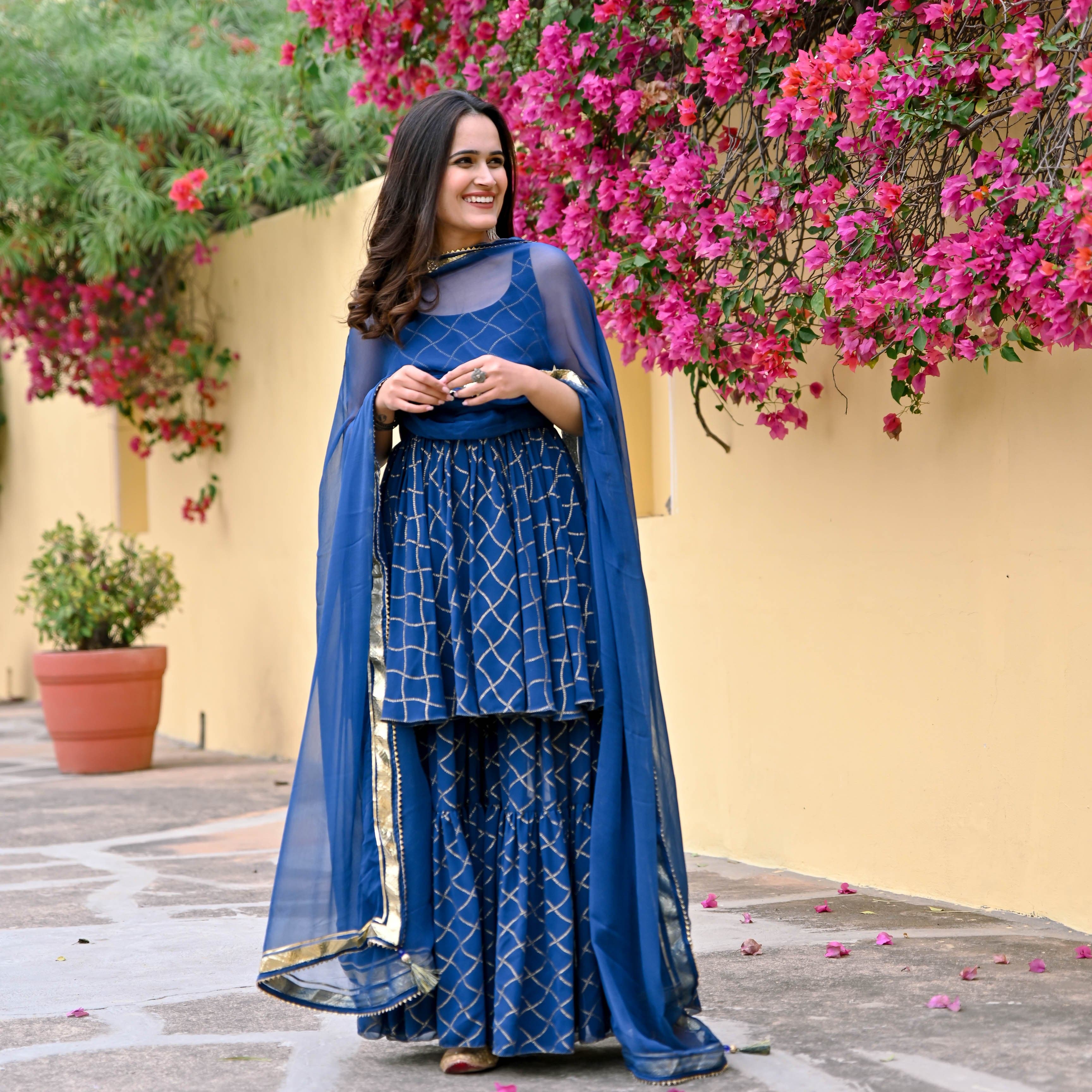 Varonika Gold Suit Set