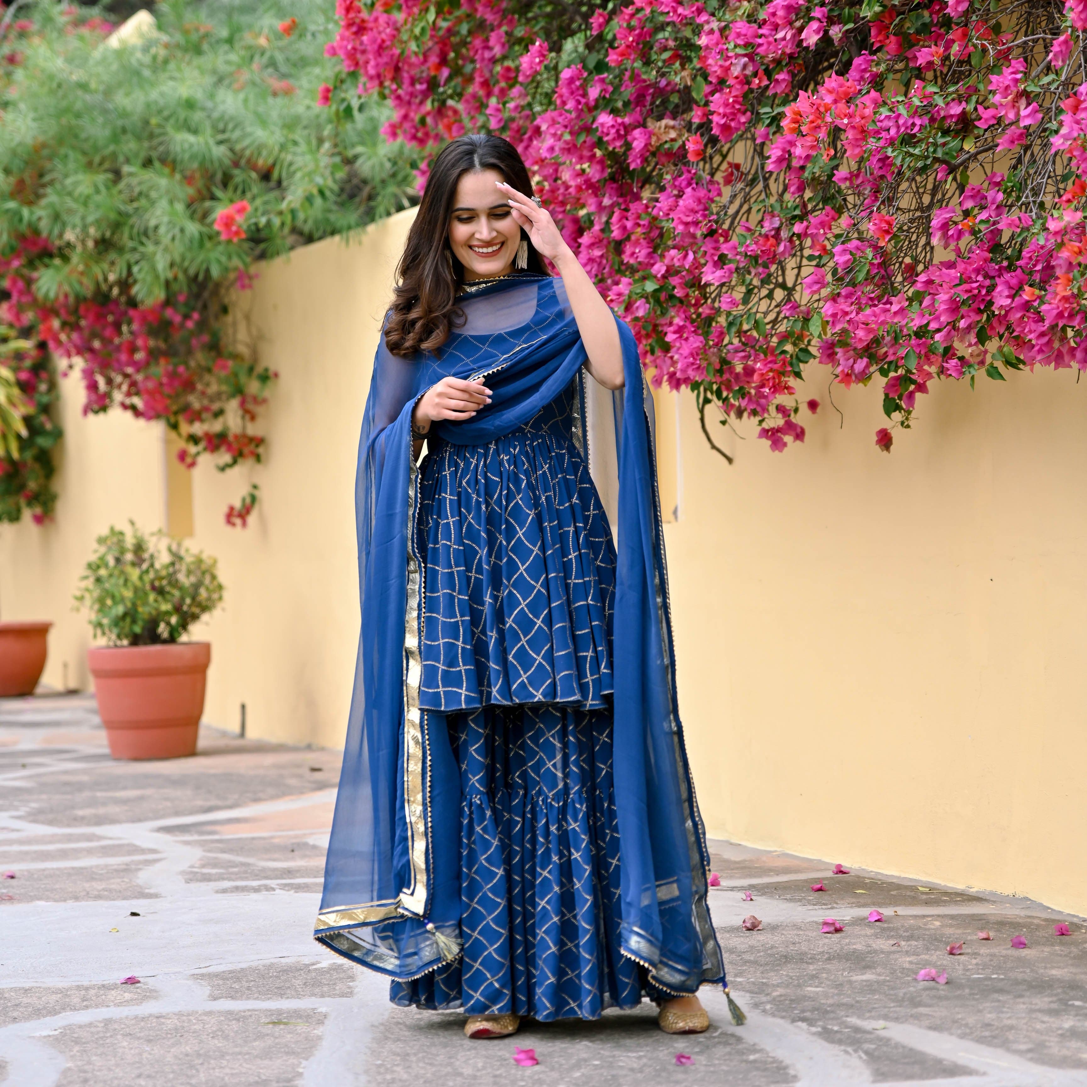 Varonika Gold Suit Set