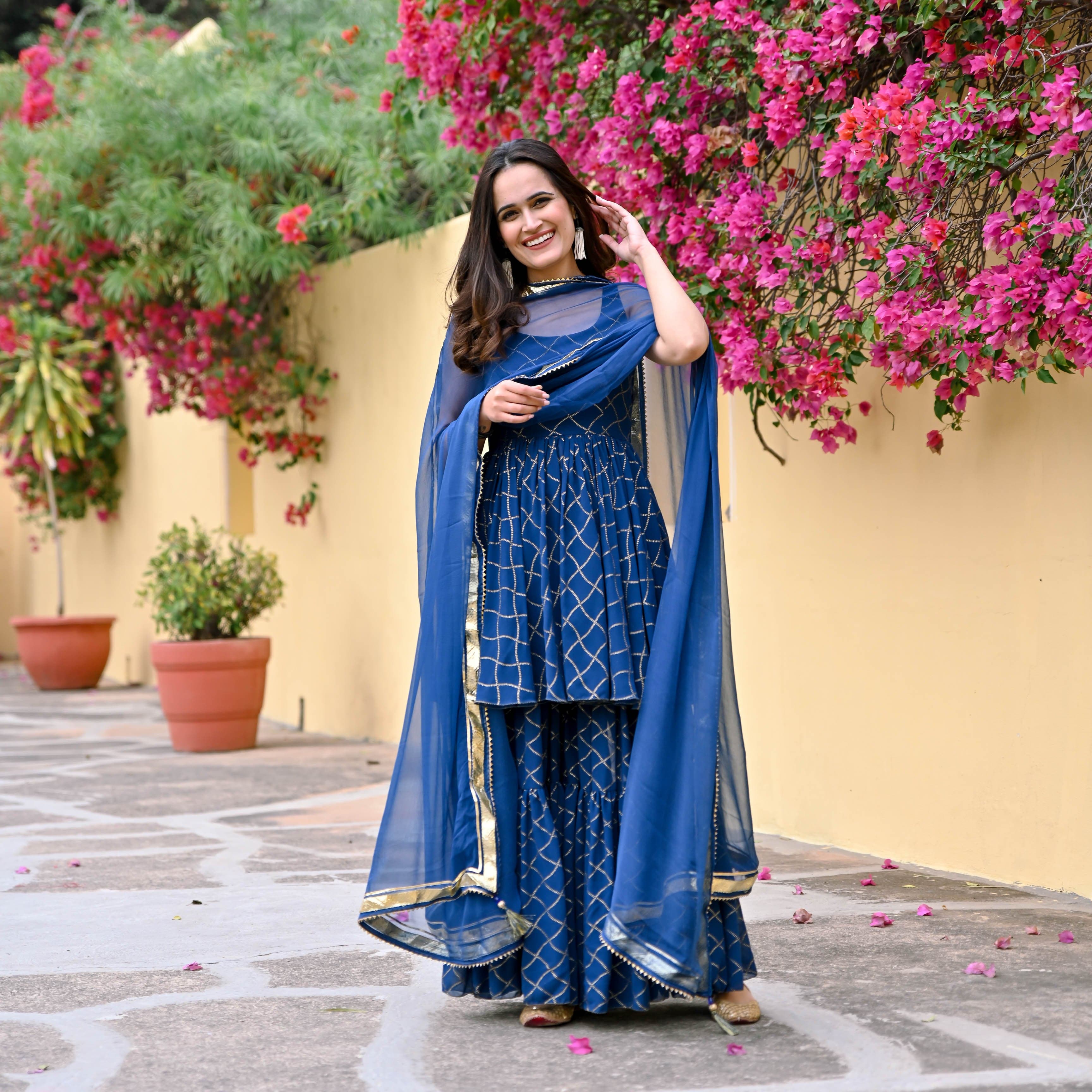 Varonika Gold Suit Set