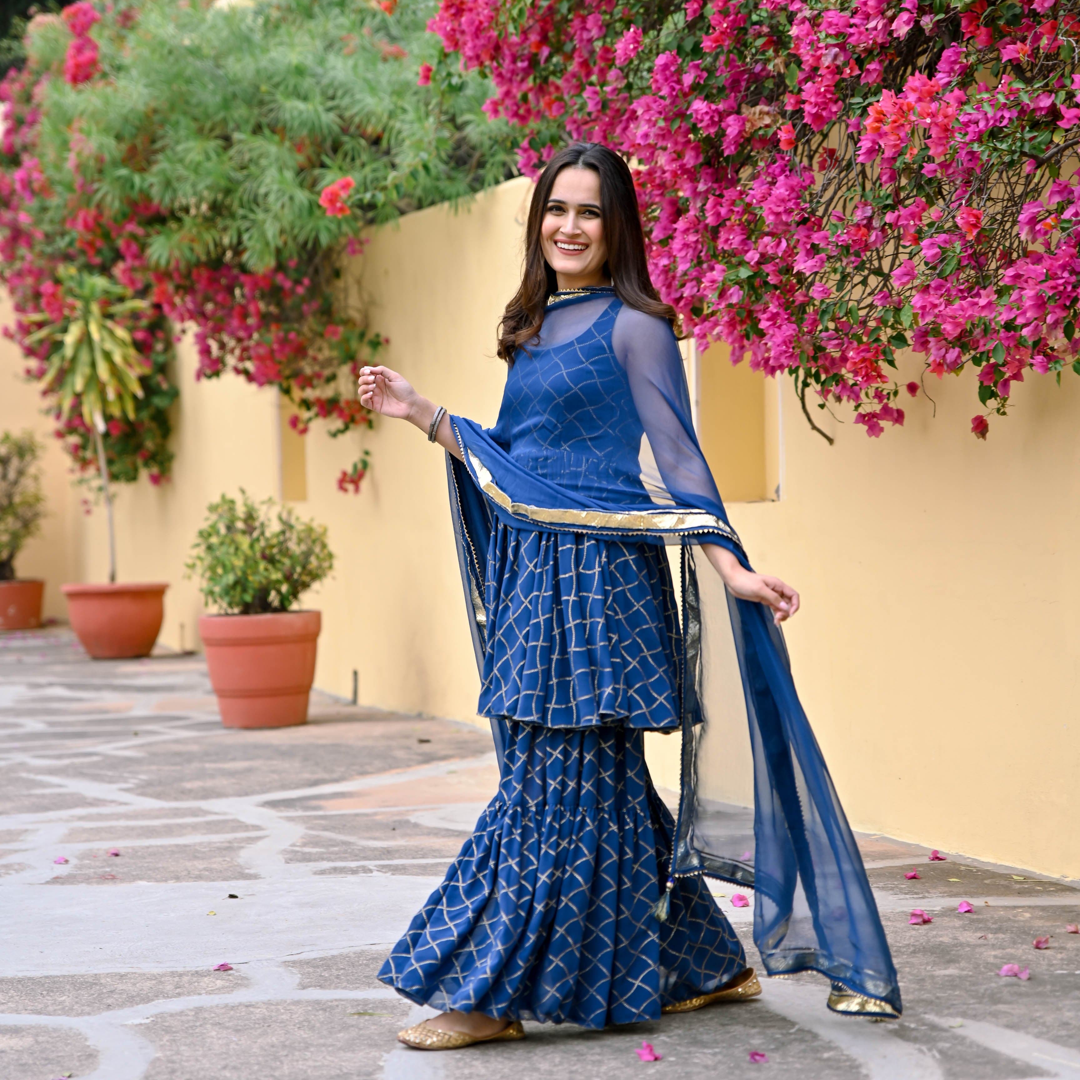 Varonika Gold Suit Set