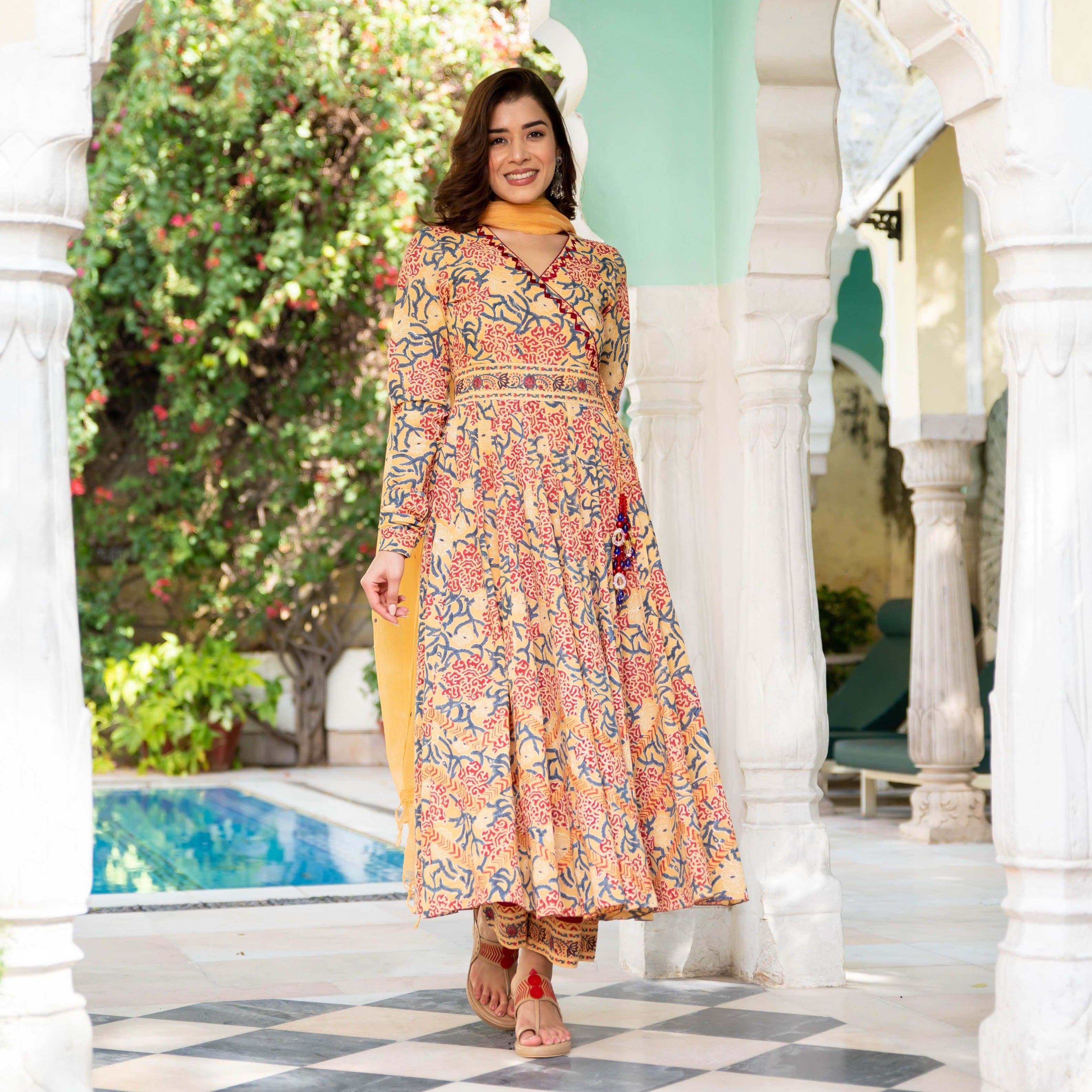 Readymade party wear suits online – Bunaai