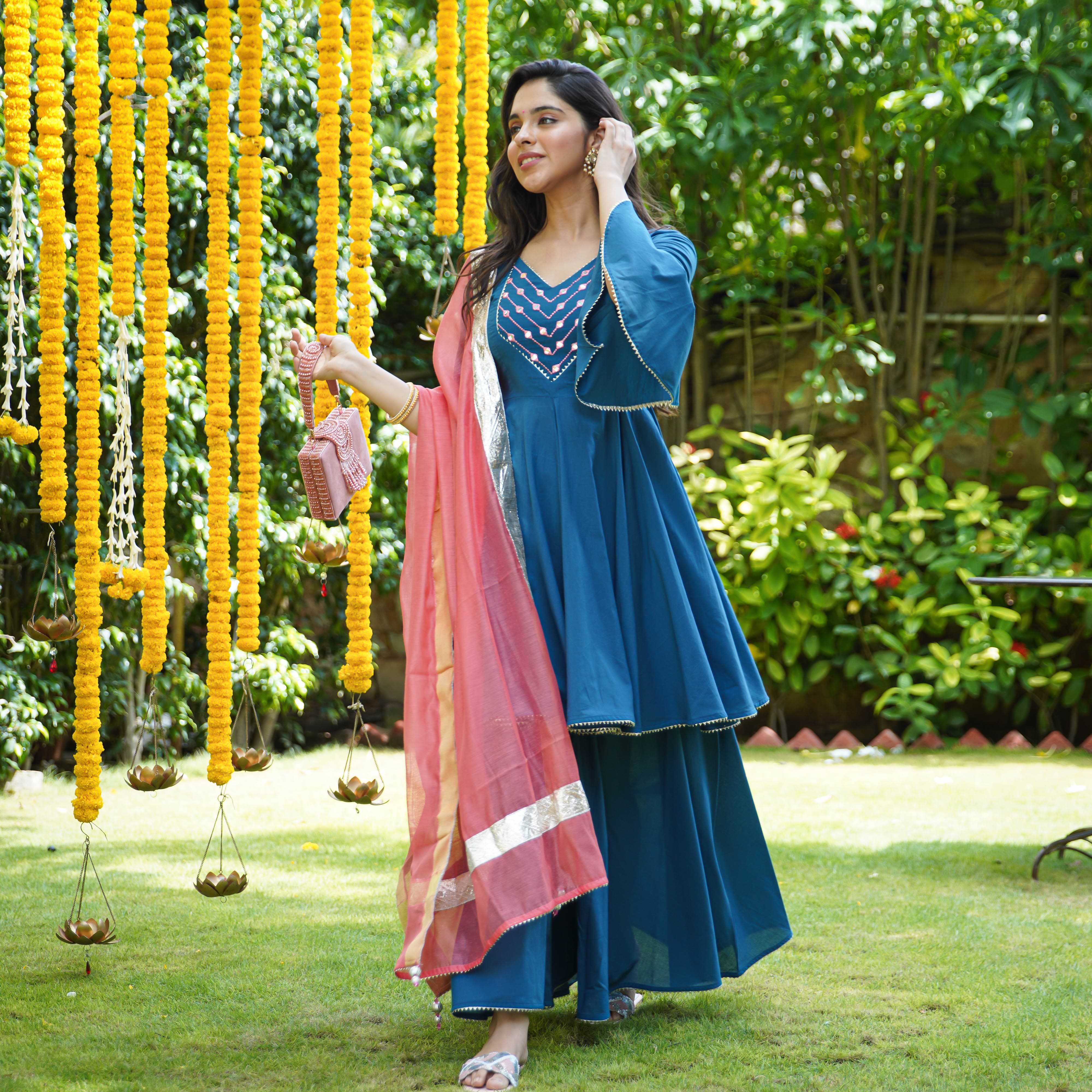 Khwabeeda Blue Cotton Suit Set For Women Online