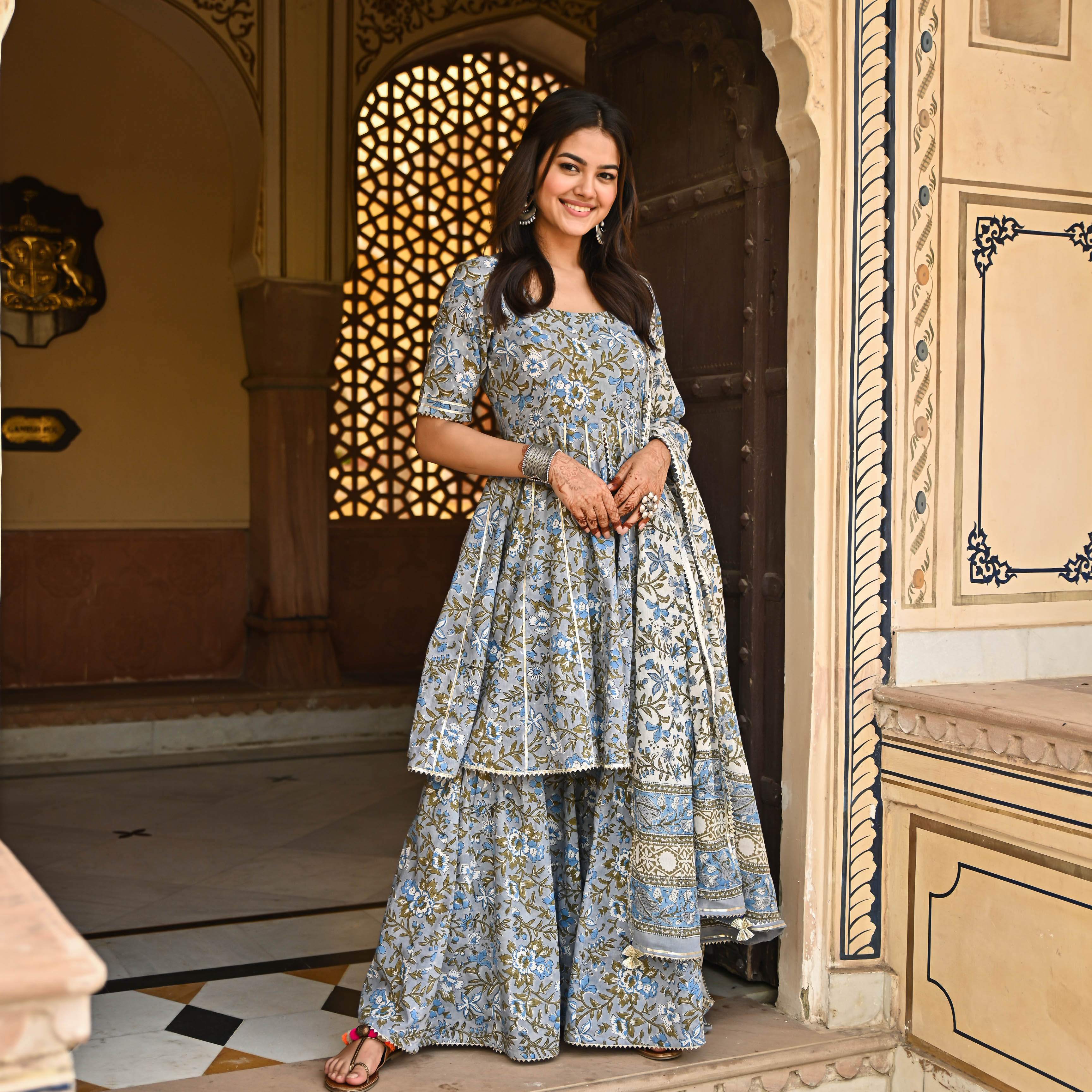 Buy Trendy Sharara Suit - Floral Printed Royal Black Sharara Suit – Empress  Clothing