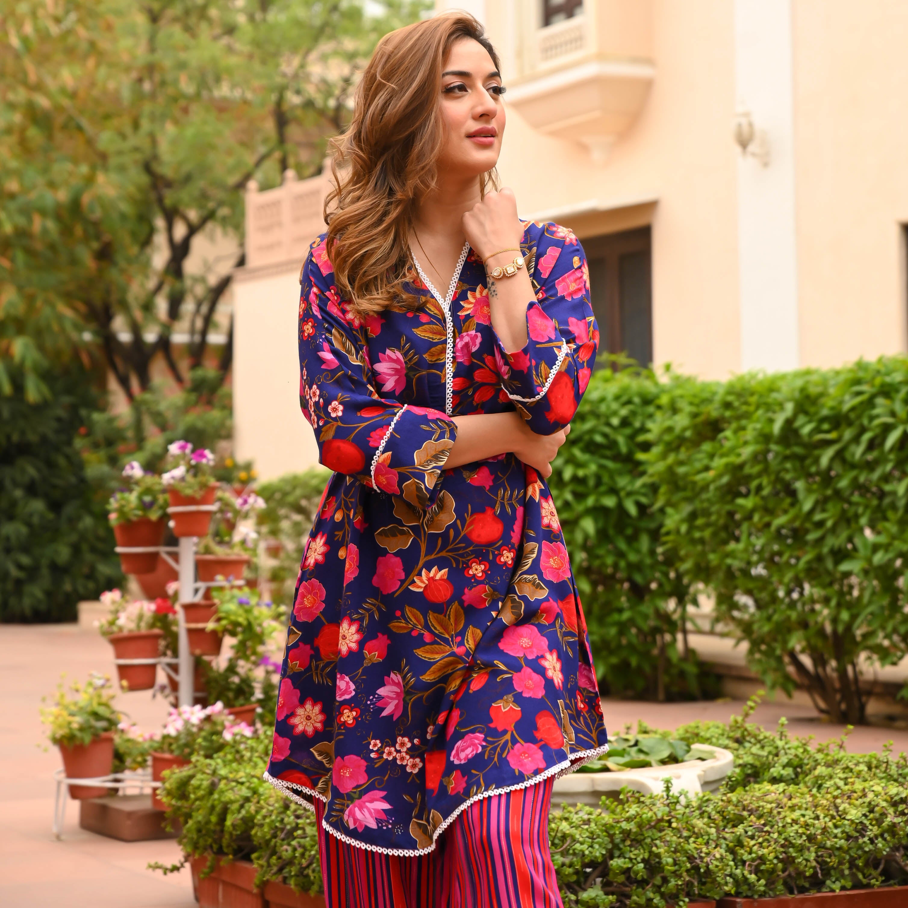 Buy Bunaai Petal Perfection Floral Pink Kurta Pant Set For Women Online