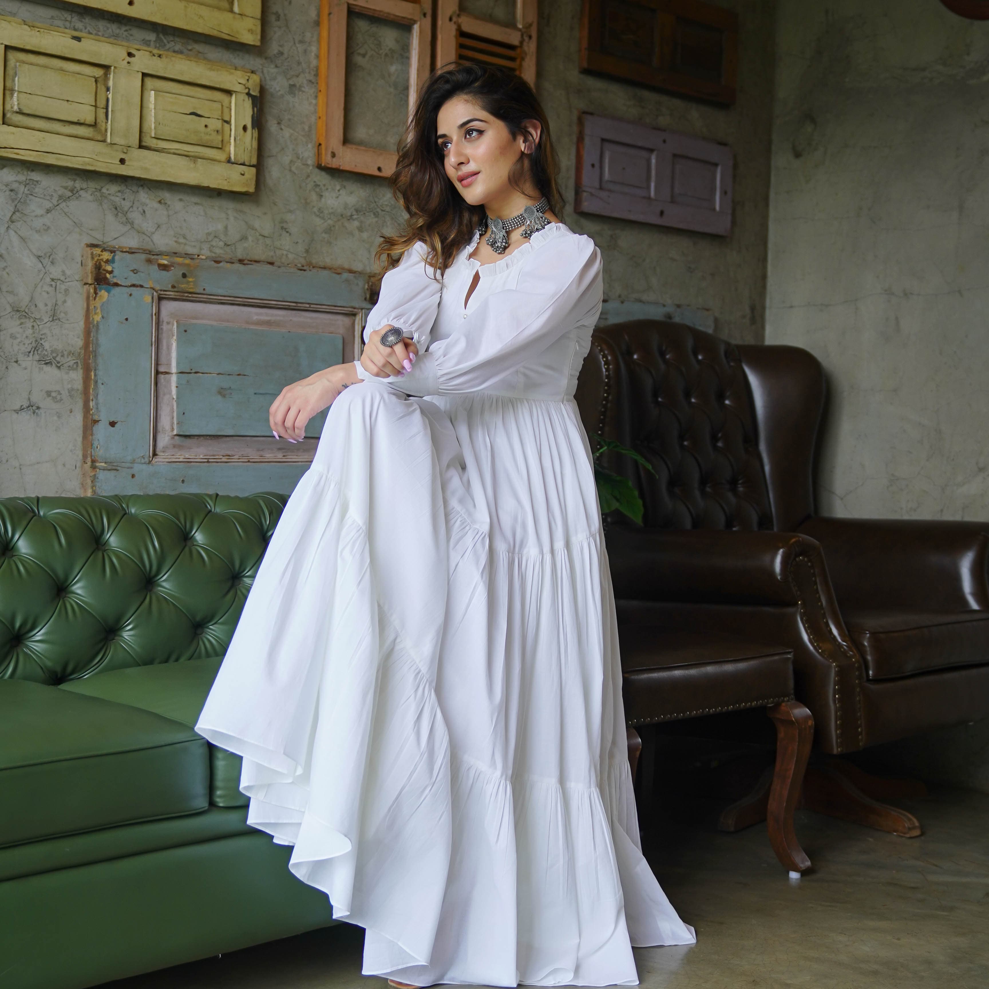 White full sleeves dress 